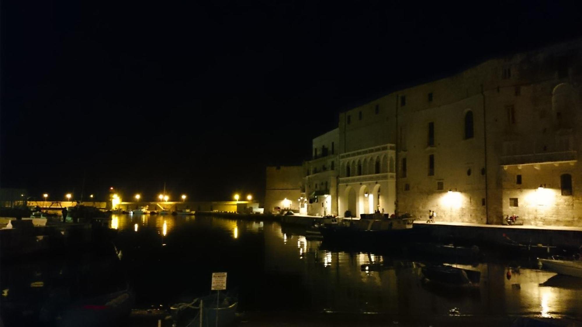 B&B Cinque Stalle Monopoli Exteriör bild